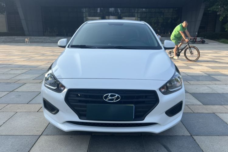 Used Hyundai Verna (older generation) 2020 1.4L Manual GL Refreshed Edition Exterior 1