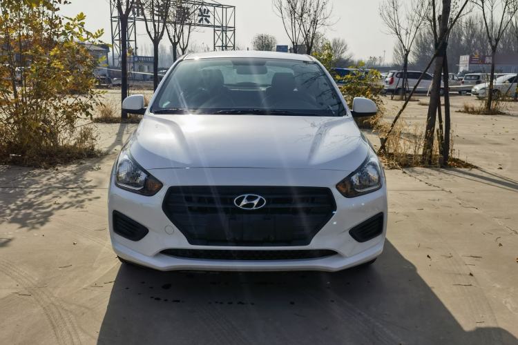 Used Hyundai Verna (older generation) 2020 1.4L Manual GL Refreshed Edition Exterior 1