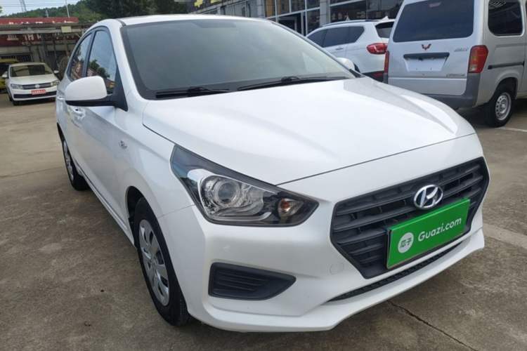 Used Hyundai Verna (older generation) 2020 1.4L Manual GL Refreshed Edition Exterior 1