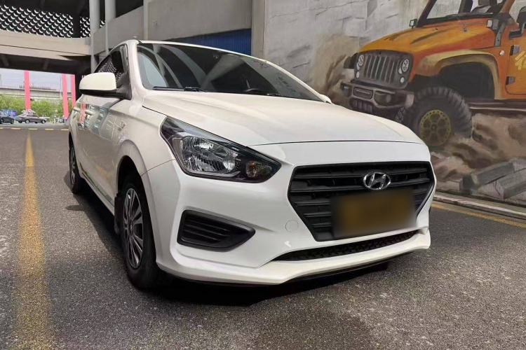 Used Hyundai Verna (older generation) 2020 1.4L Manual GL Refreshed Edition Exterior 2