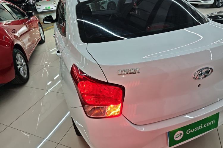 Used Hyundai Verna (older generation) 2020 1.4L Manual GL Refreshed Edition Exterior 2