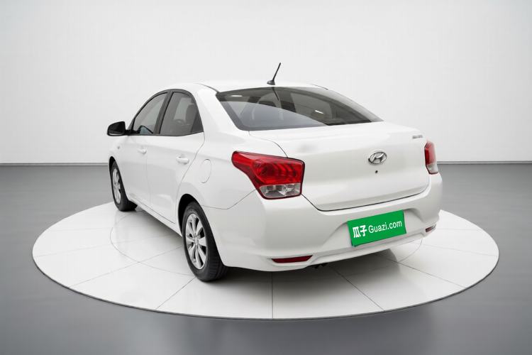 Used Hyundai Verna (older generation) 2020 1.4L Manual GL Refreshed Edition Exterior 2