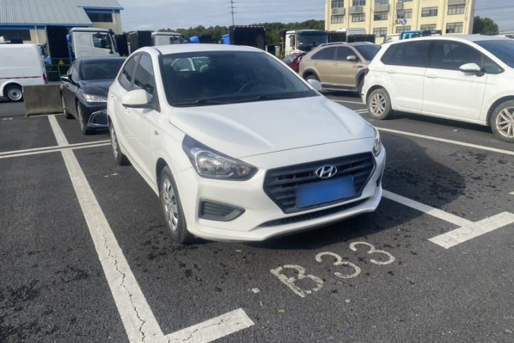 Used Hyundai Verna (older generation) 2020 1.4L Manual GL Refreshed Edition Exterior 2