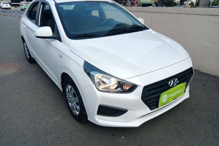 Used Hyundai Verna (older generation) 2020 1.4L Manual GL Refreshed Edition Exterior 2