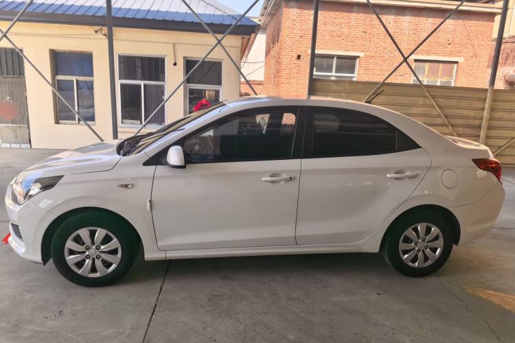 Used Hyundai Verna (older generation) 2020 1.4L Manual GL Refreshed Edition Exterior 3