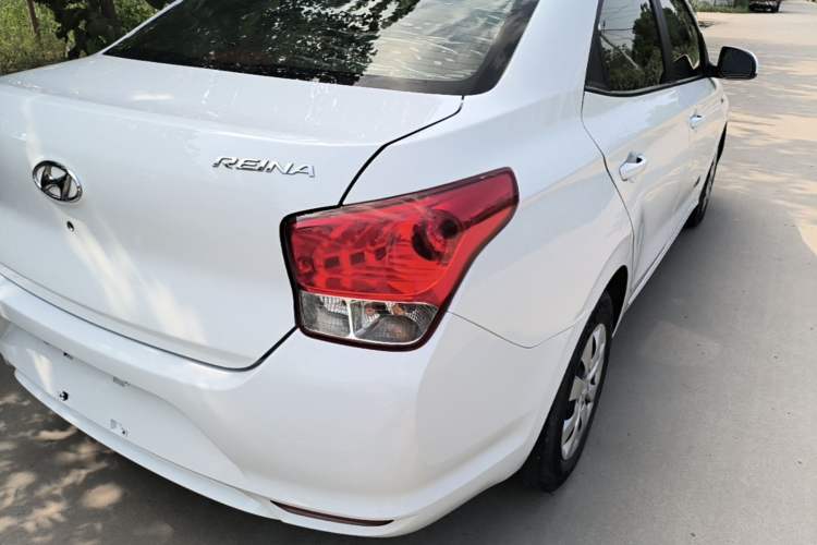 Used Hyundai Verna (older generation) 2020 1.4L Manual GL Refreshed Edition Exterior 3