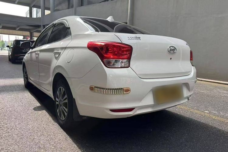 Used Hyundai Verna (older generation) 2020 1.4L Manual GL Refreshed Edition Exterior 3