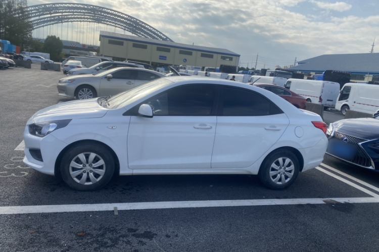 Used Hyundai Verna (older generation) 2020 1.4L Manual GL Refreshed Edition Exterior 3