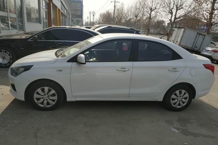 Used Hyundai Verna (older generation) 2020 1.4L Manual GL Refreshed Edition Exterior 3