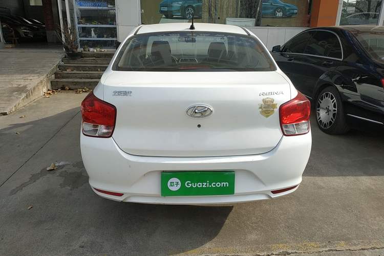 Used Hyundai Verna (older generation) 2020 1.4L Manual GL Refreshed Edition Exterior 4