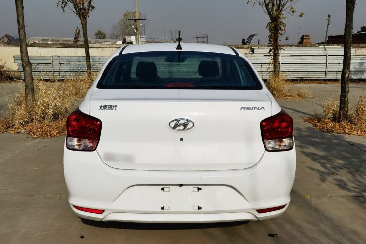 Used Hyundai Verna (older generation) 2020 1.4L Manual GL Refreshed Edition Exterior 4