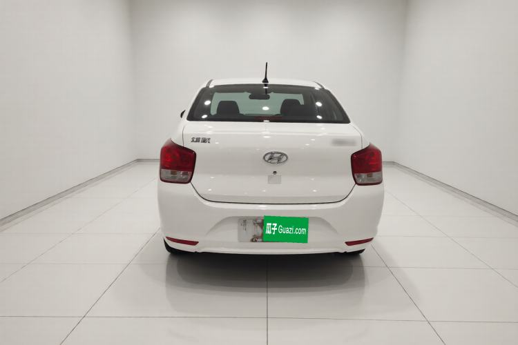 Used Hyundai Verna (older generation) 2020 1.4L Manual GL Refreshed Edition Exterior 4