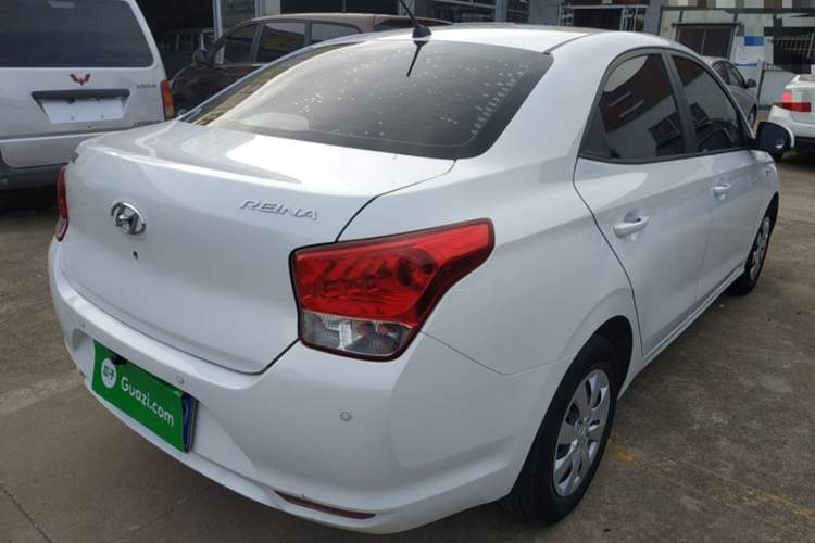 Used Hyundai Verna (older generation) 2020 1.4L Manual GL Refreshed Edition Exterior 4