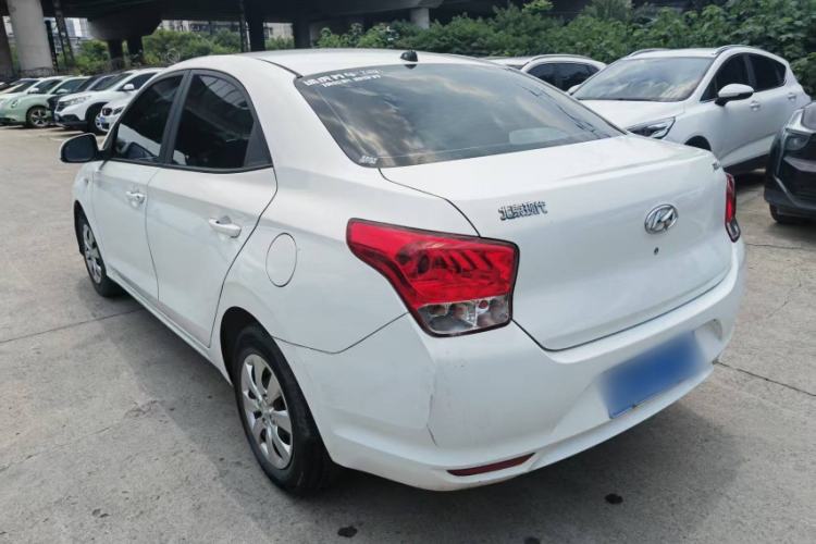 Used Hyundai Verna (older generation) 2020 1.4L Manual GL Refreshed Edition Exterior 5