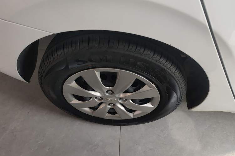 Used Hyundai Verna (older generation) 2020 1.4L Manual GL Refreshed Edition Exterior 5