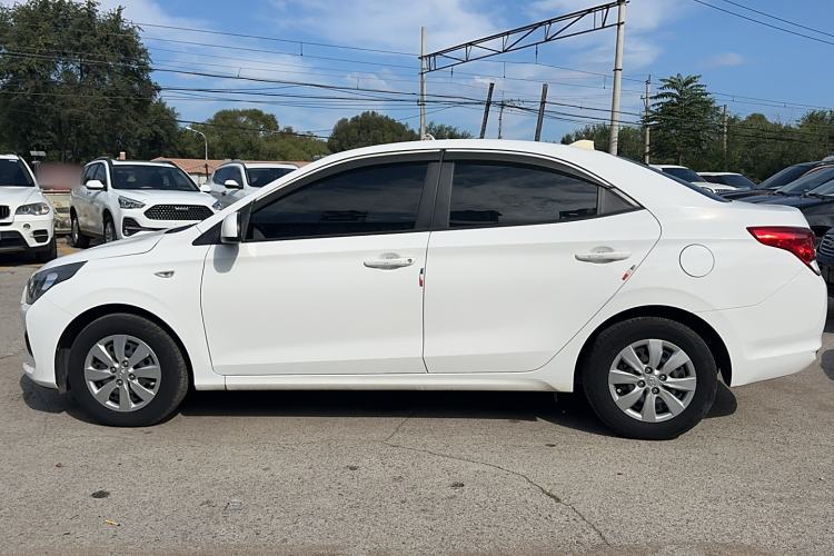Used Hyundai Verna (older generation) 2020 1.4L Manual GL Refreshed Edition Exterior 5