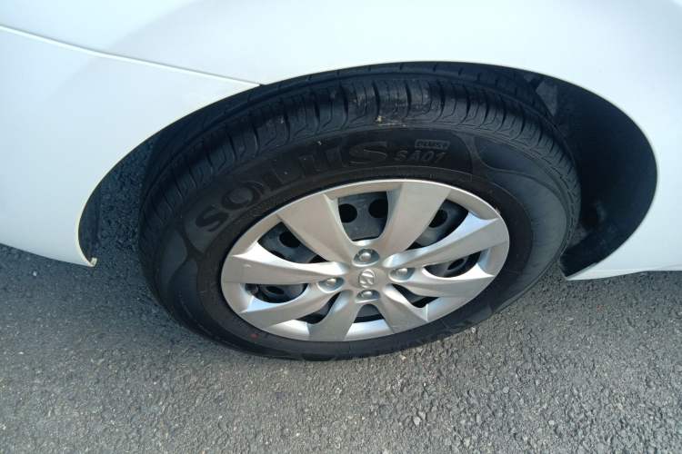 Used Hyundai Verna (older generation) 2020 1.4L Manual GL Refreshed Edition Exterior 8