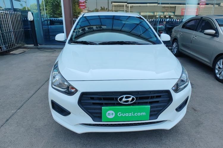 Used Hyundai Verna (older generation) 2020 1.4L Manual GL Refreshed Edition Front