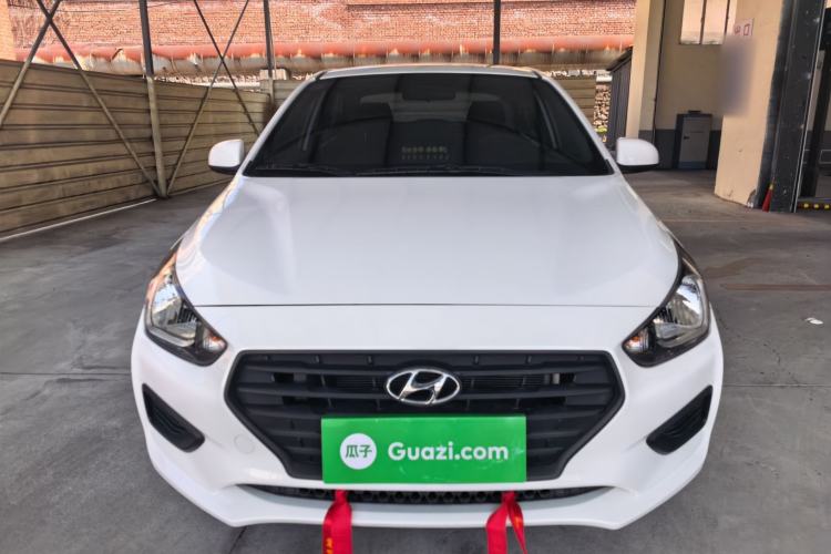 Used Hyundai Verna (older generation) 2020 1.4L Manual GL Refreshed Edition Front