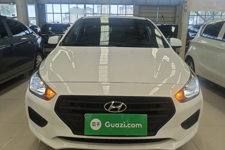 Used Hyundai Verna (older generation) 2020 1.4L Manual GL Refreshed Edition Front