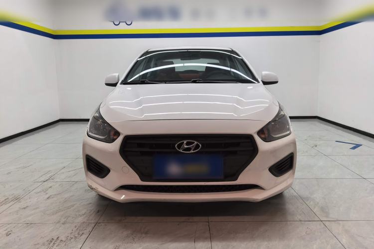 Used Hyundai Verna (older generation) 2020 1.4L Manual GL Refreshed Edition Front