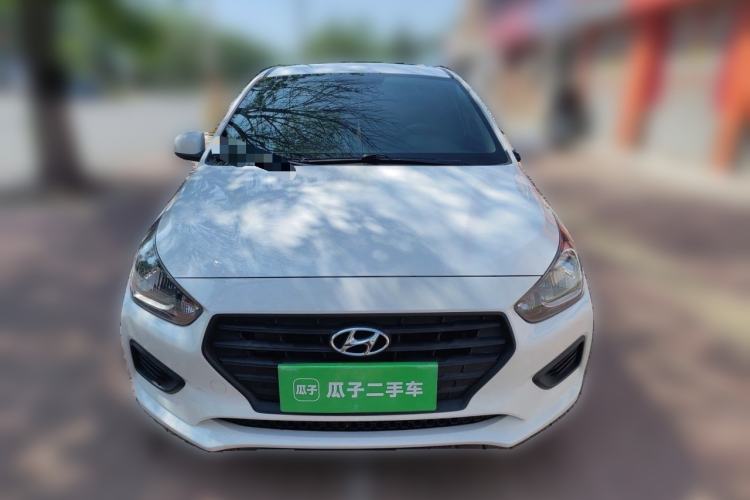 Used Hyundai Verna (older generation) 2020 1.4L Manual GL Refreshed Edition Front