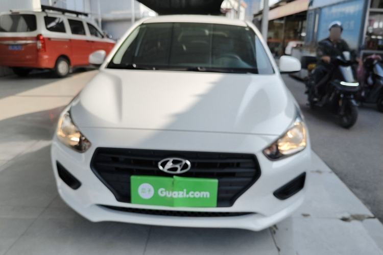 Used Hyundai Verna (older generation) 2020 1.4L Manual GL Refreshed Edition Front