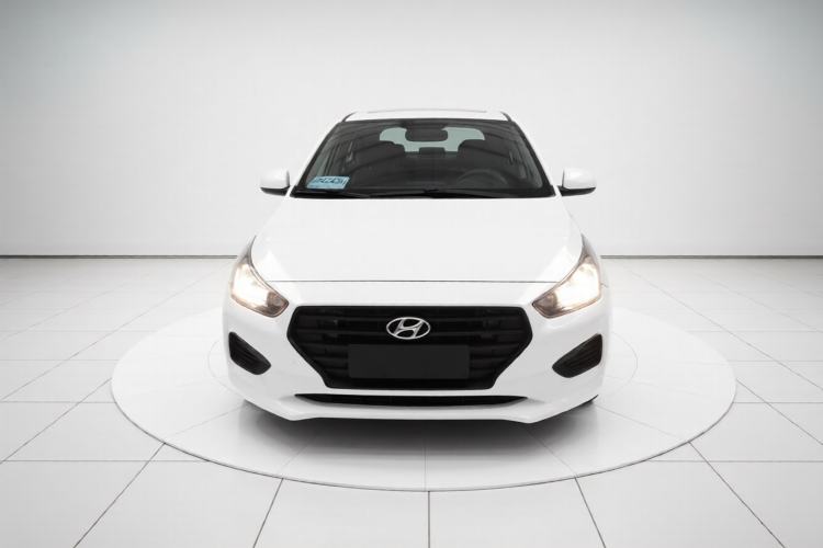 Used Hyundai Verna (older generation) 2020 1.4L Manual GL Refreshed Edition Front