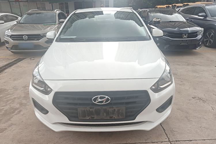 Used Hyundai Verna (older generation) 2020 1.4L Manual GL Refreshed Edition Front