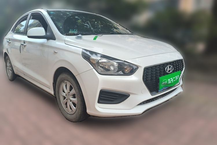Used Hyundai Verna (older generation) 2020 1.4L Automatic GLS Enjoyment Edition Front Right 45 Deg