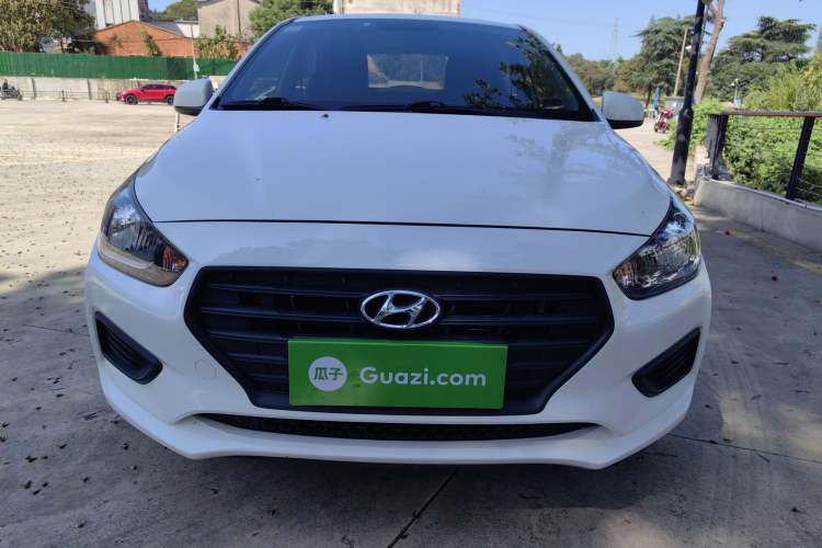 Used Hyundai Verna (older generation) 2020 1.4L Manual GL Refreshed Edition Front