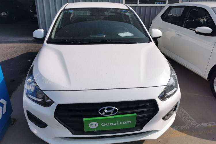 Used Hyundai Verna (older generation) 2020 1.4L Manual GL Refreshed Edition Front