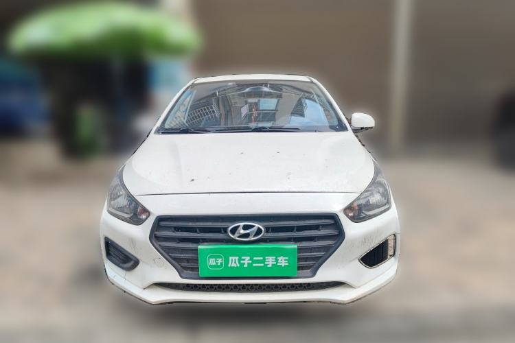 Used Hyundai Verna (older generation) 2020 1.4L Manual GL Refreshed Edition Front