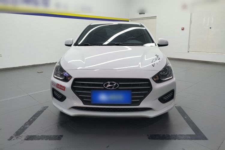 Used Hyundai Verna (older generation) 2020 1.4L Manual GL Refreshed Edition Front