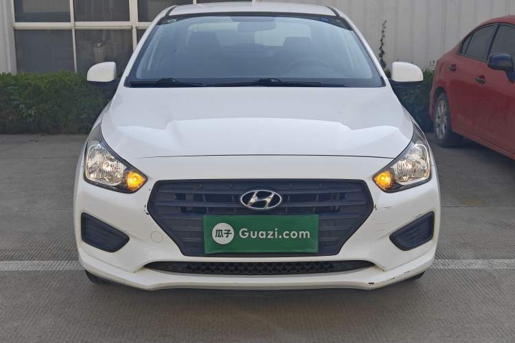 Used Hyundai Verna (older generation) 2020 1.4L Manual GL Refreshed Edition Front