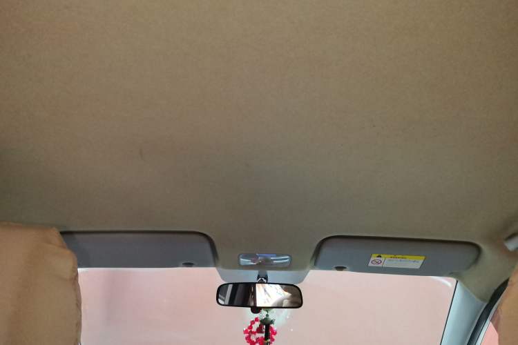 Used Hyundai Verna (older generation) 2020 1.4L Manual GL Refreshed Edition Headliner