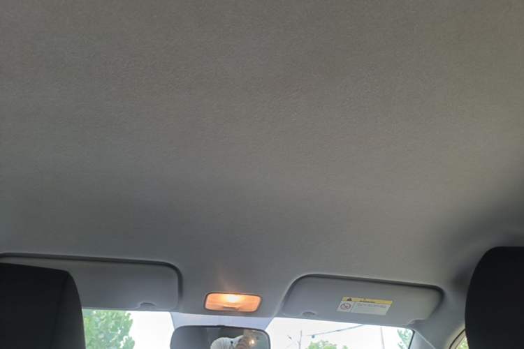 Used Hyundai Verna (older generation) 2020 1.4L Manual GL Refreshed Edition Headliner