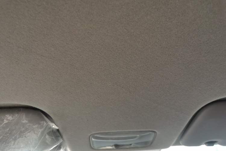 Used Hyundai Verna (older generation) 2020 1.4L Manual GL Refreshed Edition Headliner