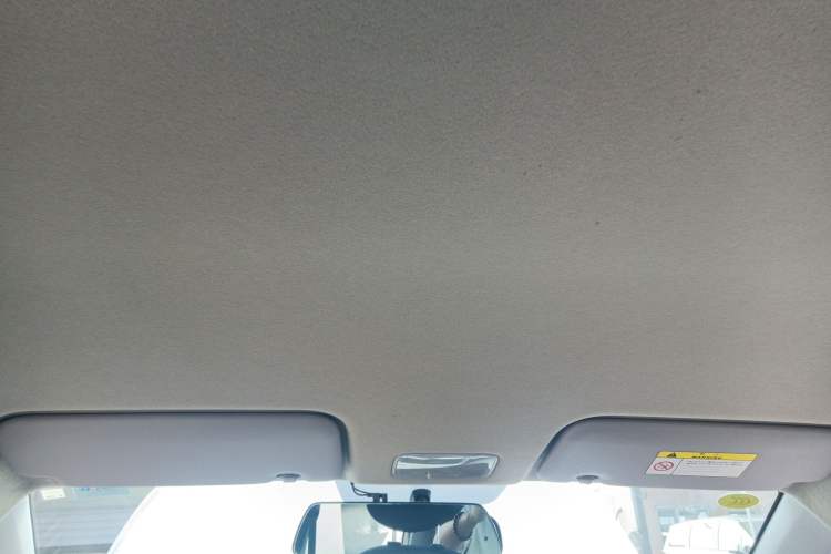 Used Hyundai Verna (older generation) 2020 1.4L Manual GL Refreshed Edition Headliner