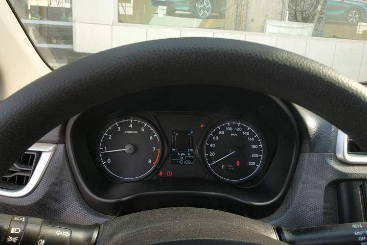 Used Hyundai Verna (older generation) 2020 1.4L Manual GL Refreshed Edition Instrument Cluster