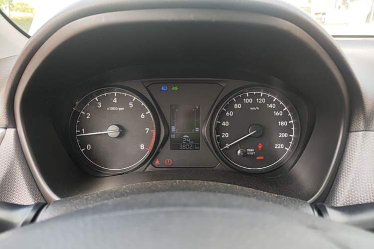 Used Hyundai Verna (older generation) 2020 1.4L Manual GL Refreshed Edition Instrument Cluster