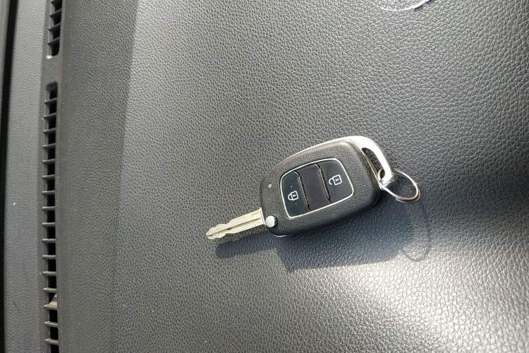 Used Hyundai Verna (older generation) 2020 1.4L Manual GL Refreshed Edition Interior 1