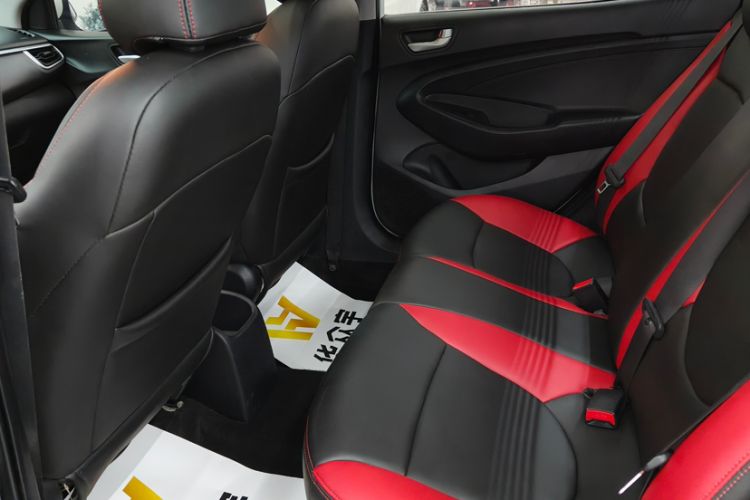 Used Hyundai Verna (older generation) 2020 1.4L Automatic GLS Enjoyment Edition Interior 4