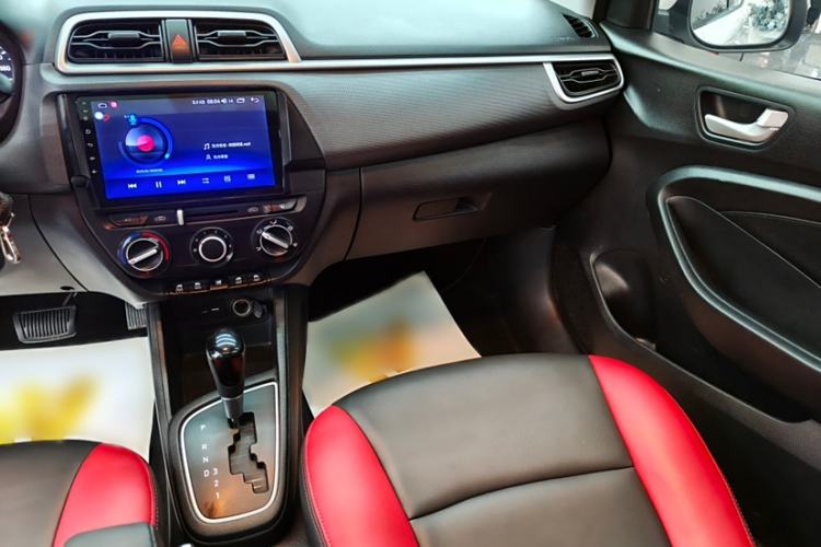 Used Hyundai Verna (older generation) 2020 1.4L Automatic GLS Enjoyment Edition Interior 6