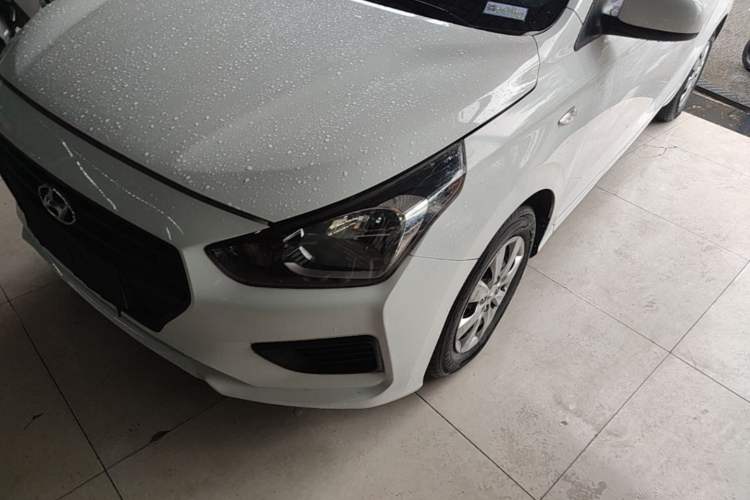 Used Hyundai Verna (older generation) 2020 1.4L Manual GL Refreshed Edition Left Front Headlight