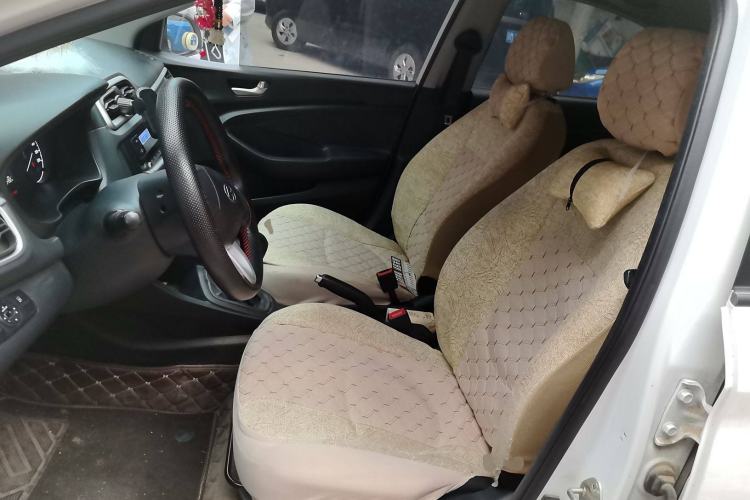 Used Hyundai Verna (older generation) 2020 1.4L Manual GL Refreshed Edition Left Front Seat
