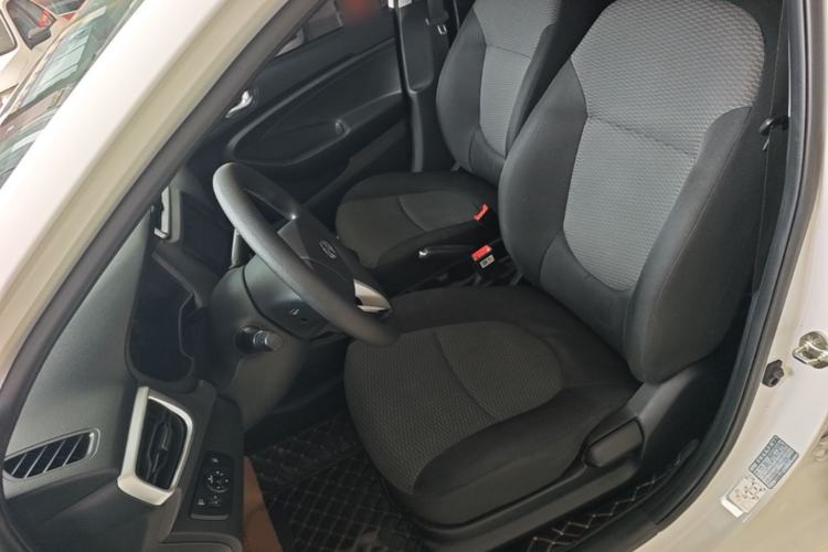 Used Hyundai Verna (older generation) 2020 1.4L Manual GL Refreshed Edition Left Front Seat