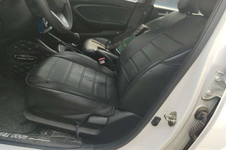 Used Hyundai Verna (older generation) 2020 1.4L Manual GL Refreshed Edition Left Front Seat