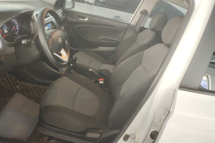 Used Hyundai Verna (older generation) 2020 1.4L Manual GL Refreshed Edition Left Front Seat