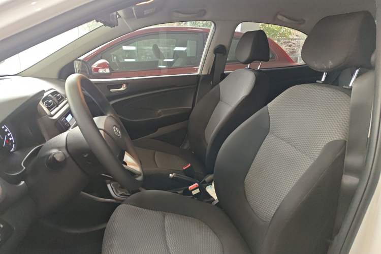 Used Hyundai Verna (older generation) 2020 1.4L Manual GL Refreshed Edition Left Front Seat